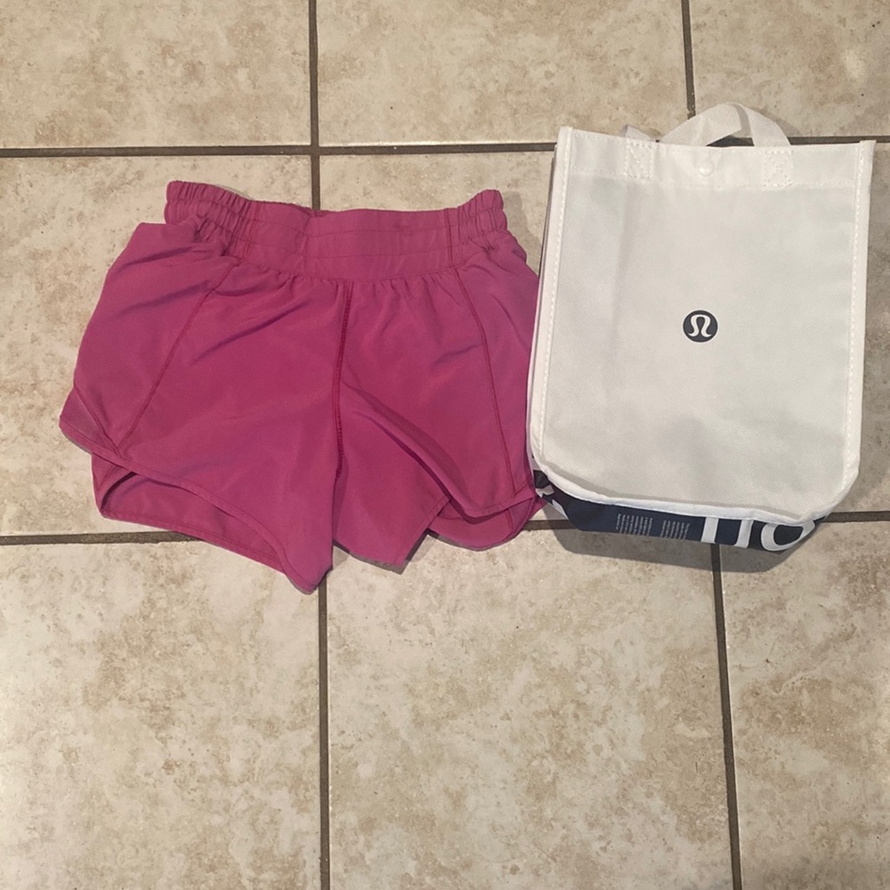 Lululemon hotty hot short 4”